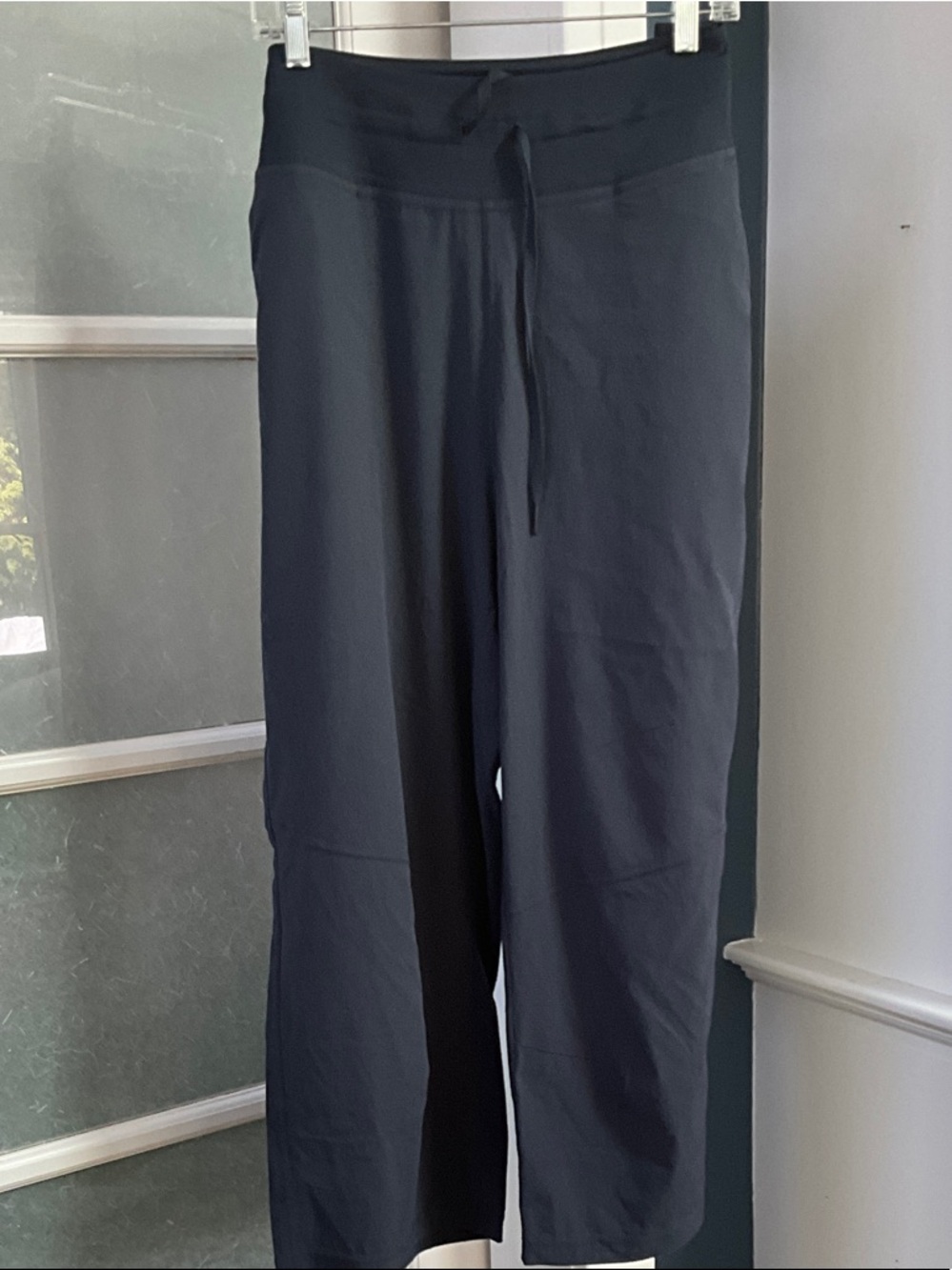 Lole Momentum Black Straight-Leg Drawstring Pants